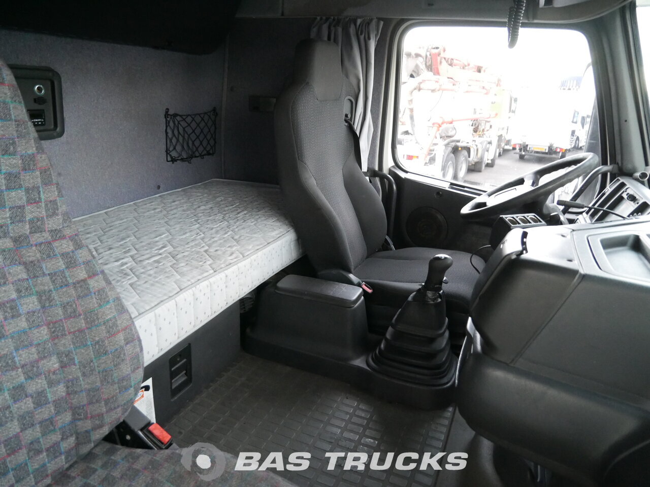 صورة لـ مستعمل شاحنات Volvo FH16 520 6X4 1997