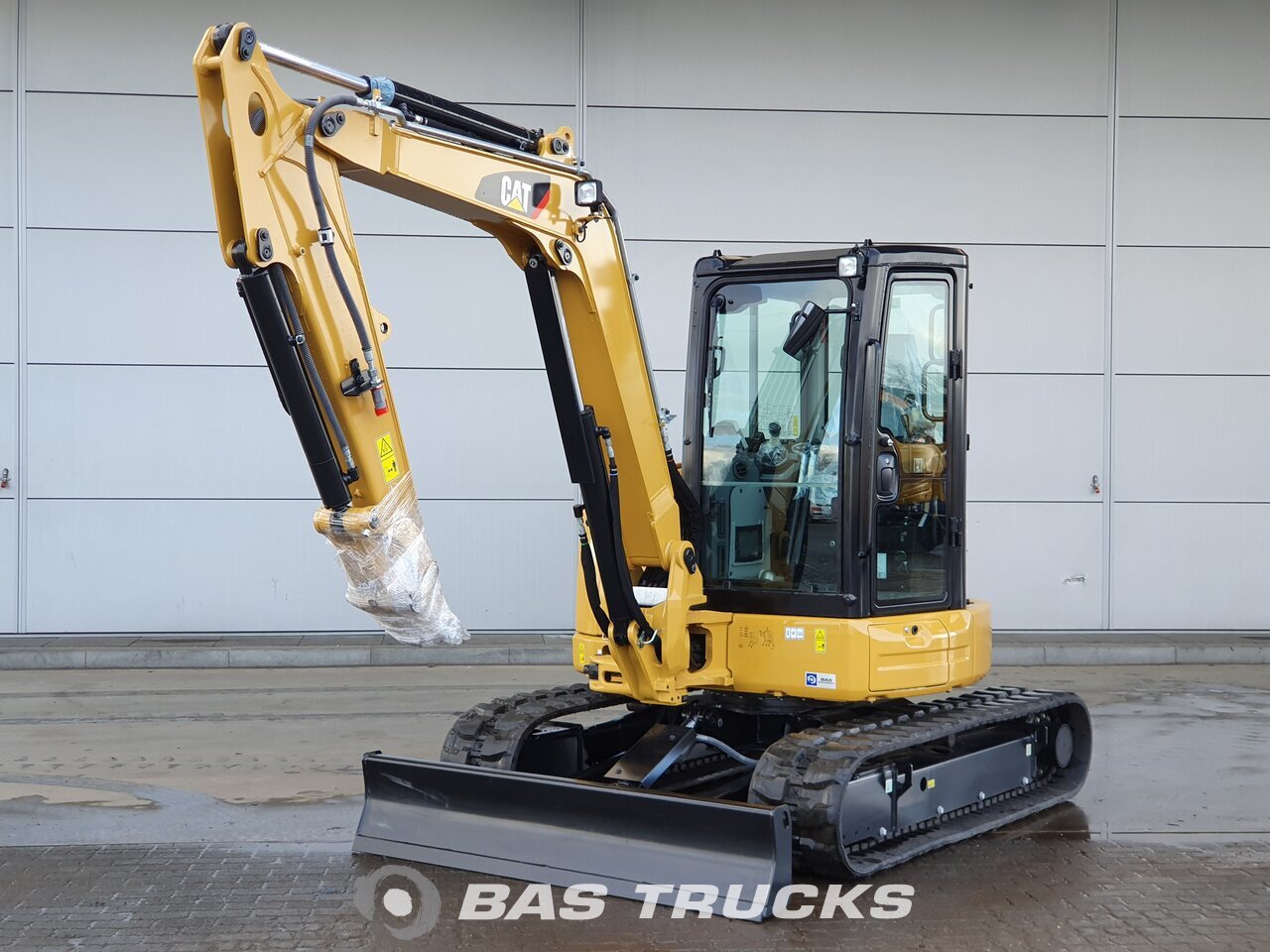 Caterpillar 305 E 2 Cr 18 Bas Trucks Caterpillar 305 E 2 Cr 18 Bas Trucks