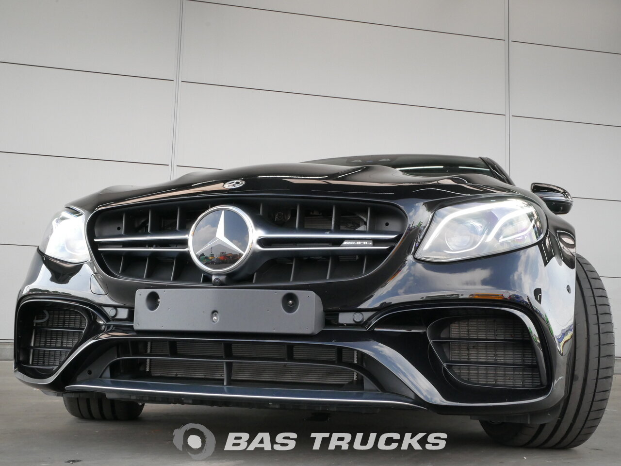 Mercedes E 63 Amg Sofort 17 Sedan Car Bas Trucks