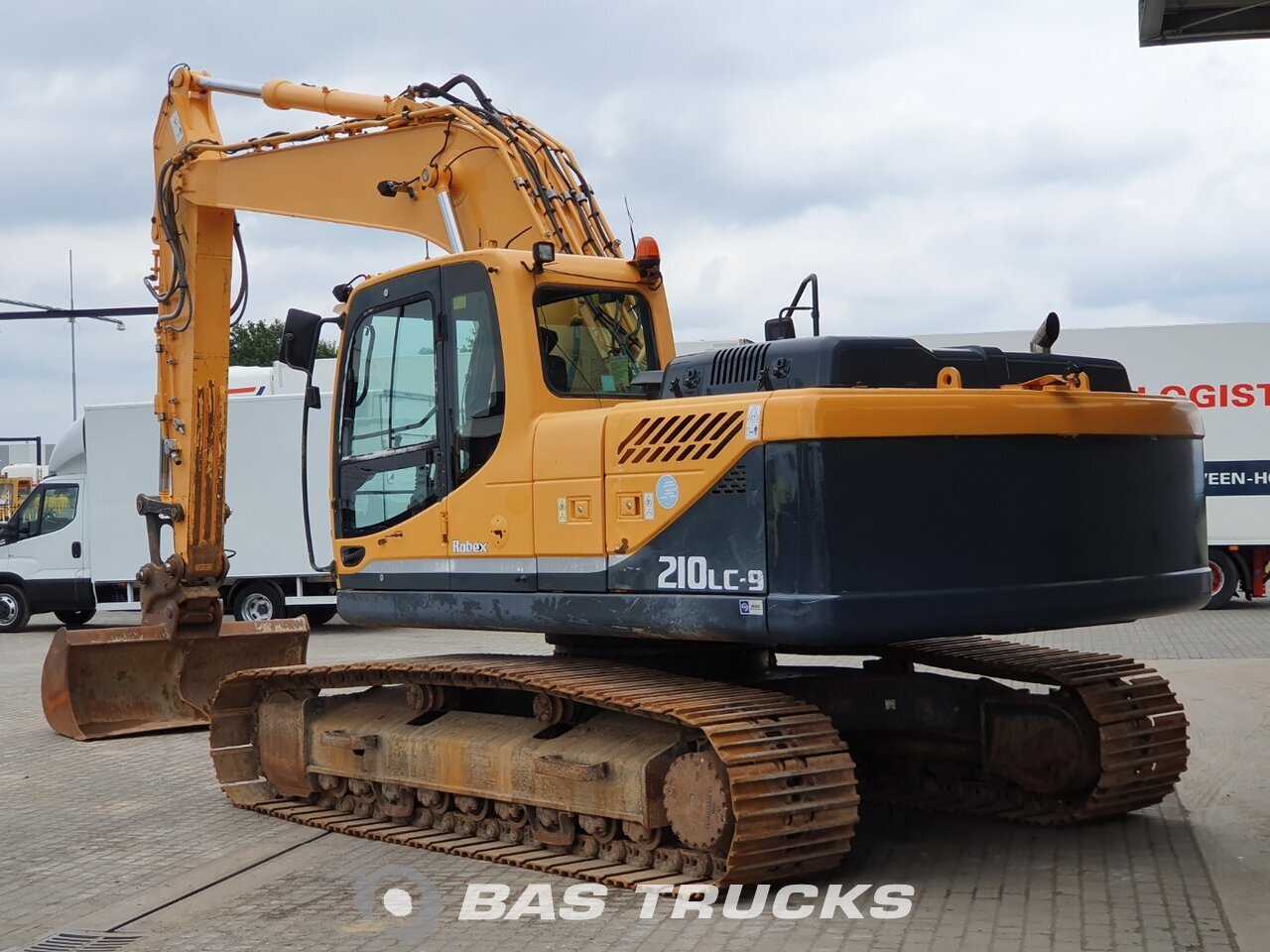 Hyundai r210 экскаватор