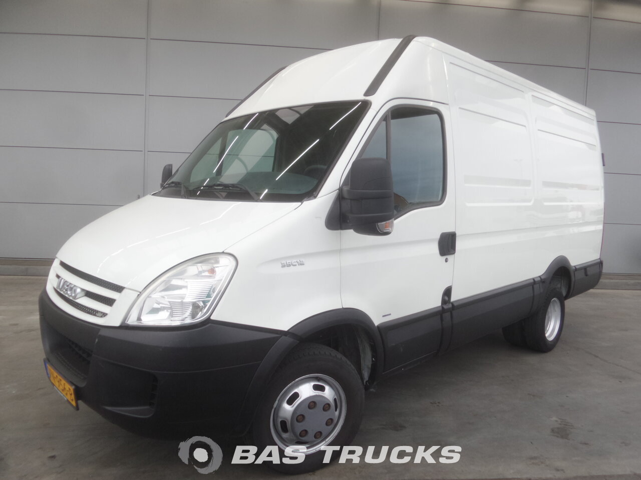 photo of Used Light commercial vehicle IVECO Daily 2008