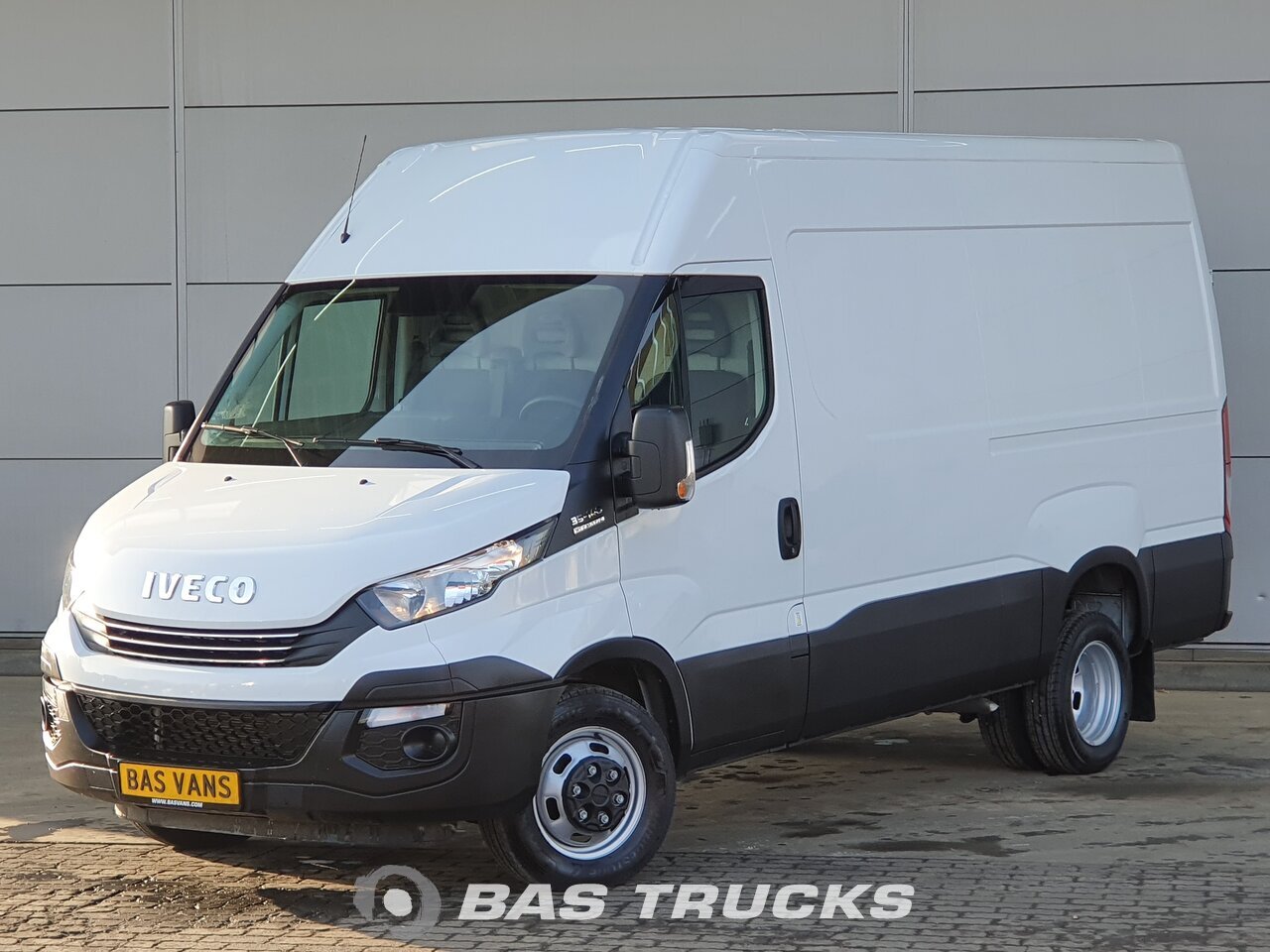 iveco daily vans for sale