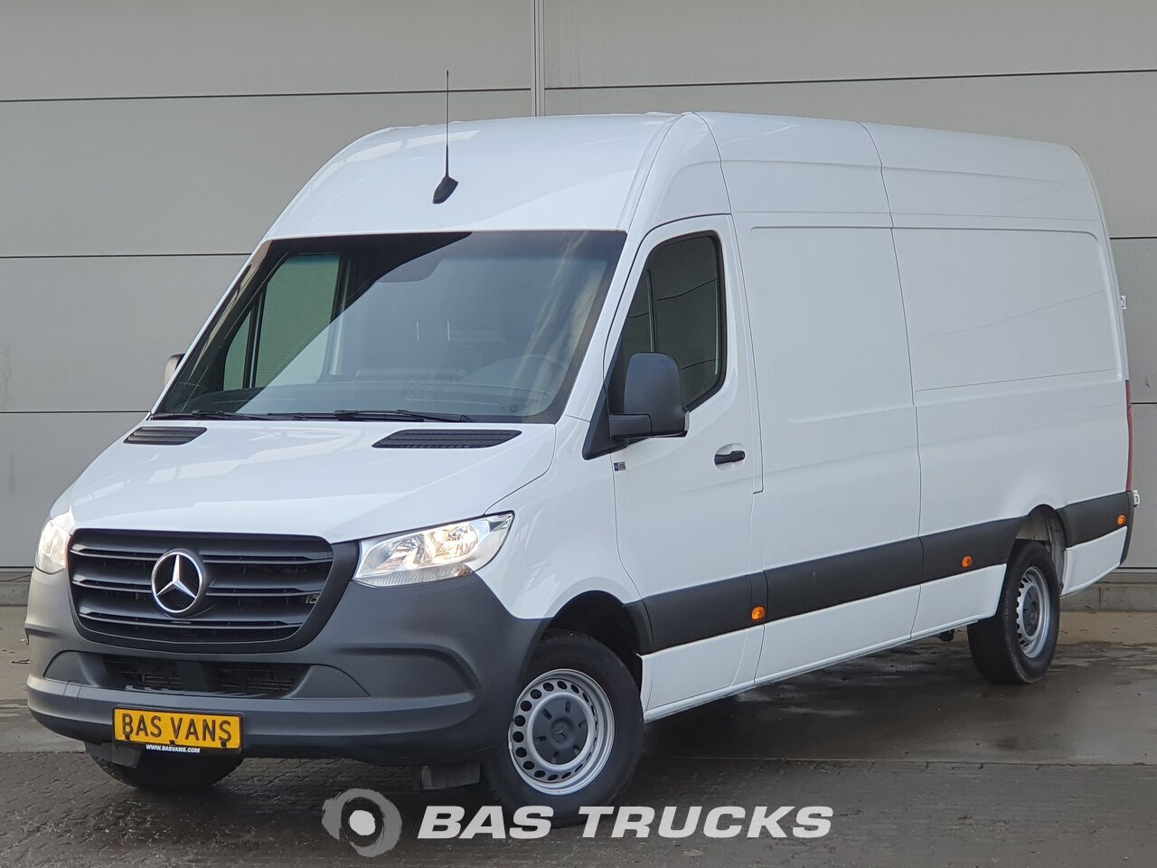 mercedes minibus 2019