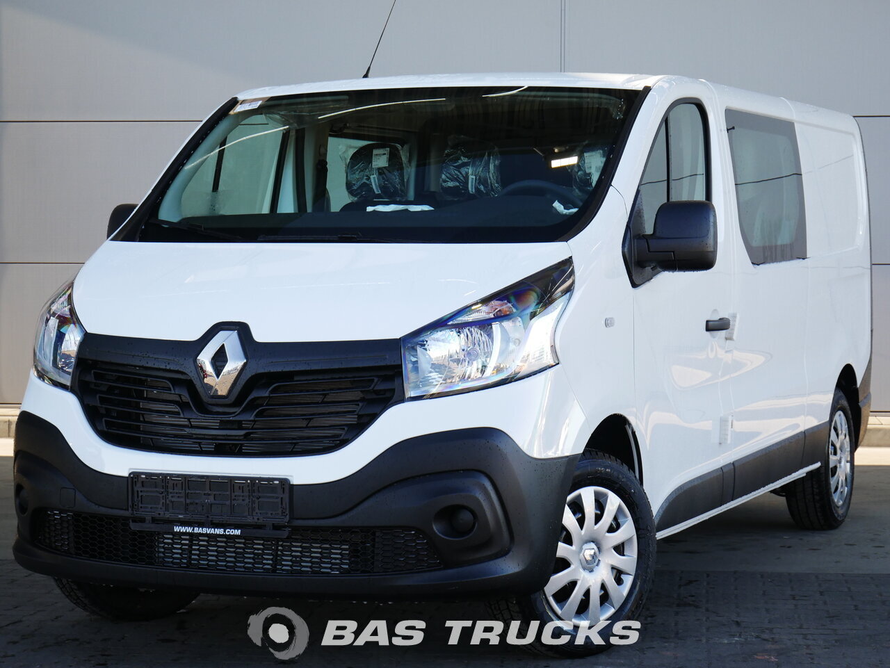 new renault trafic 2019