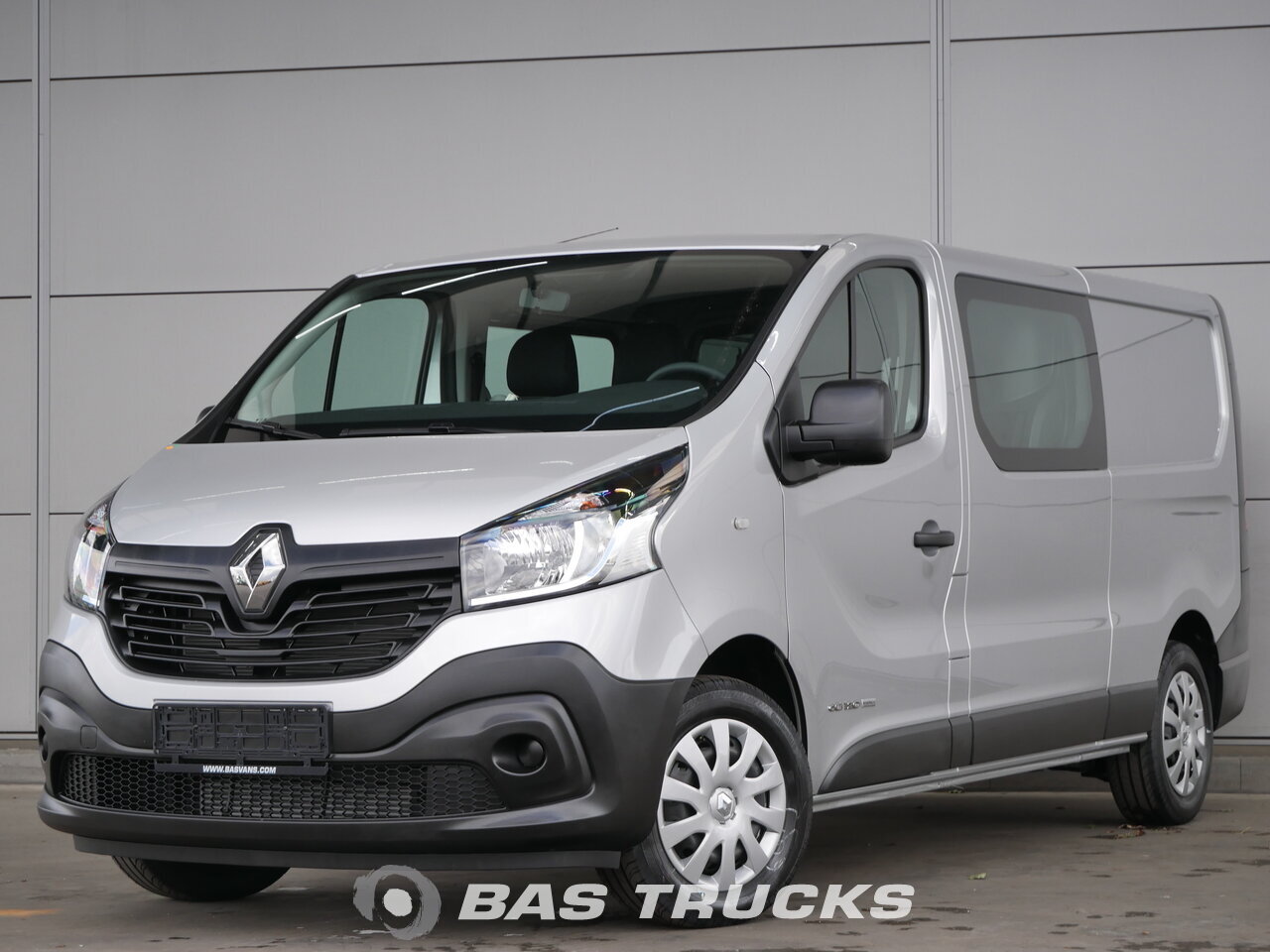 second hand renault trafic vans for sale