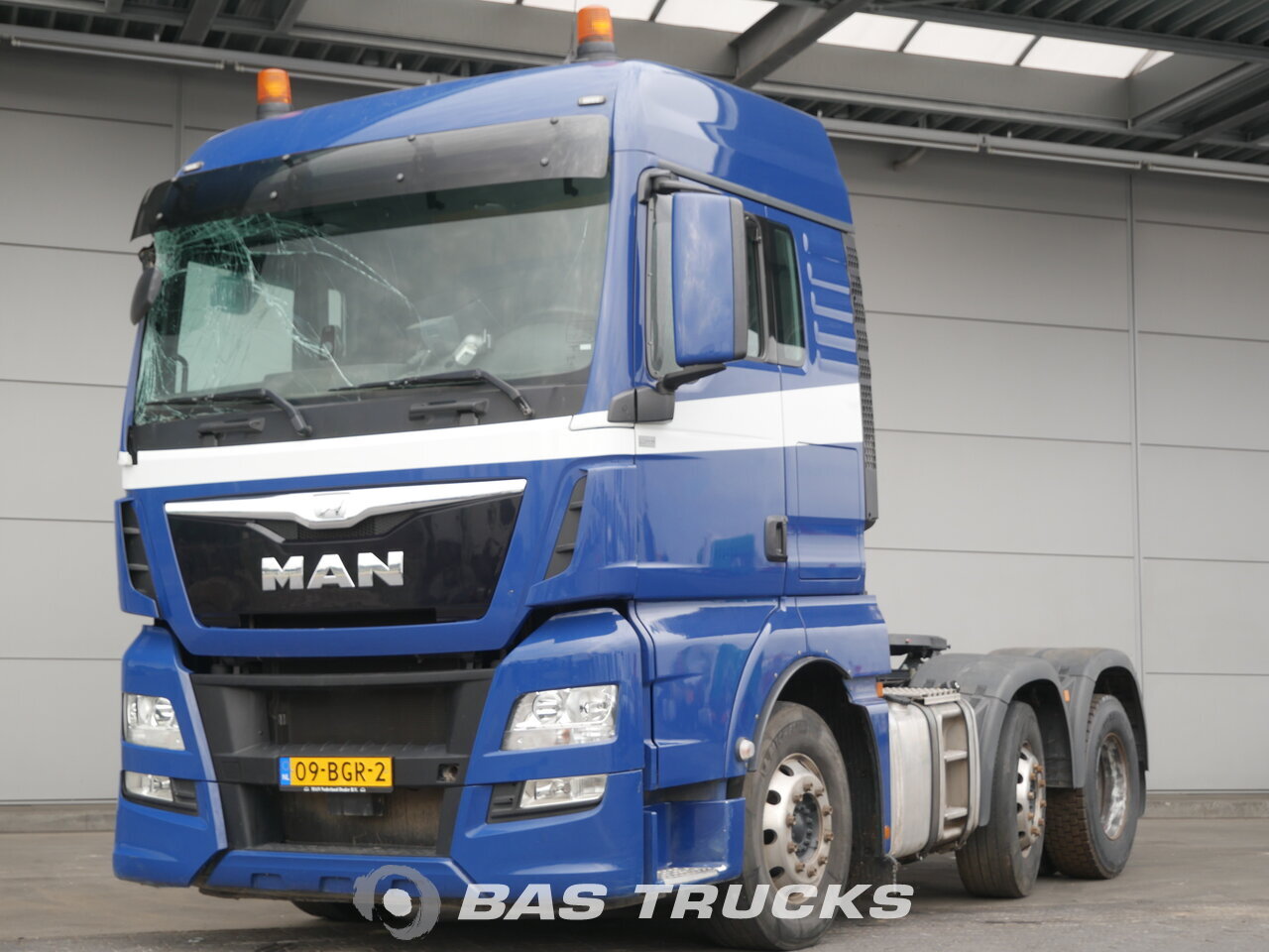 photo of Used Tractorhead MAN TGX 26.440 XLX Unfall Engine Problem 6X2 2015