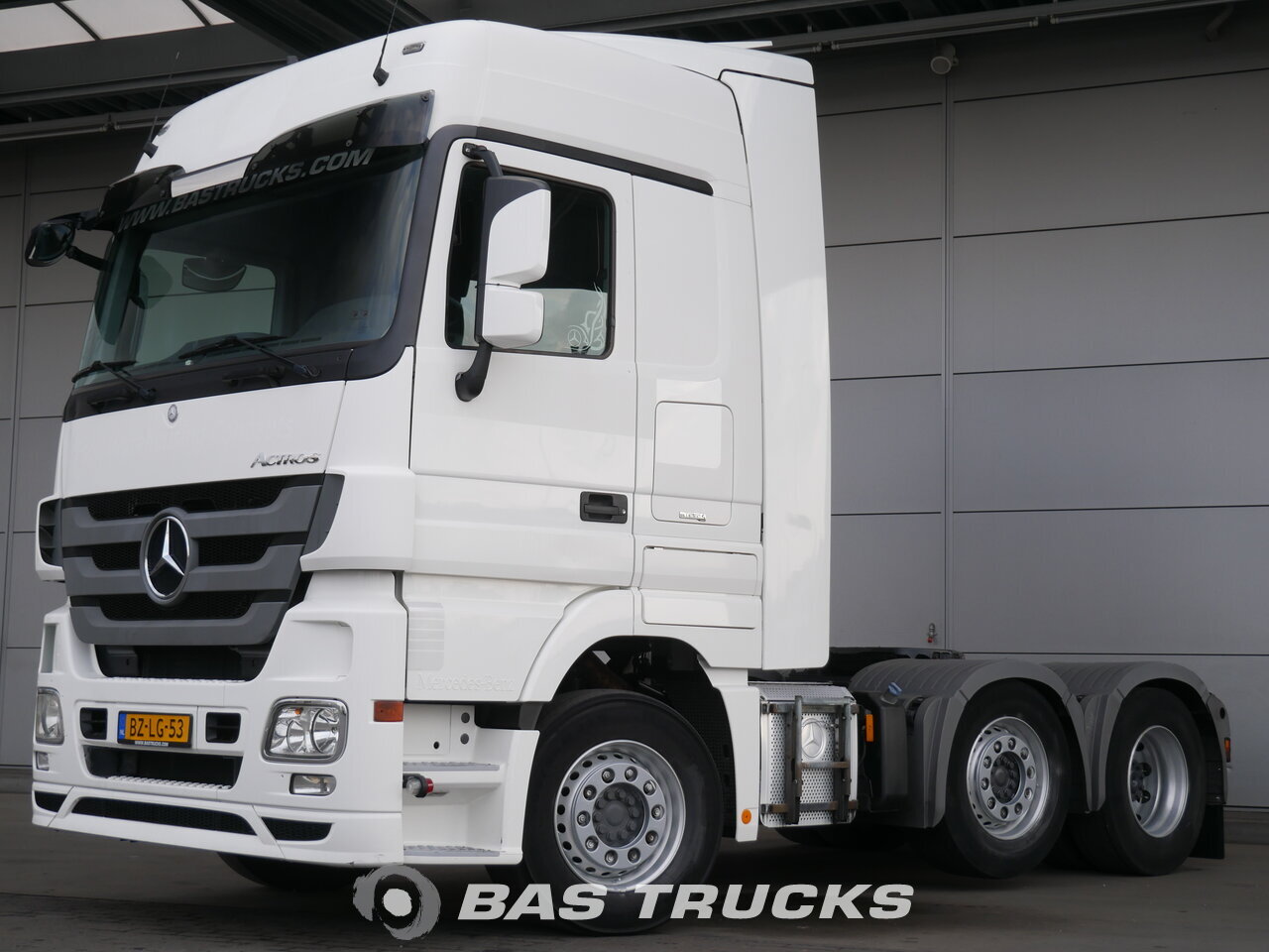 photo of Used Tractorhead Mercedes Actros 2544 LS 6X2 2011