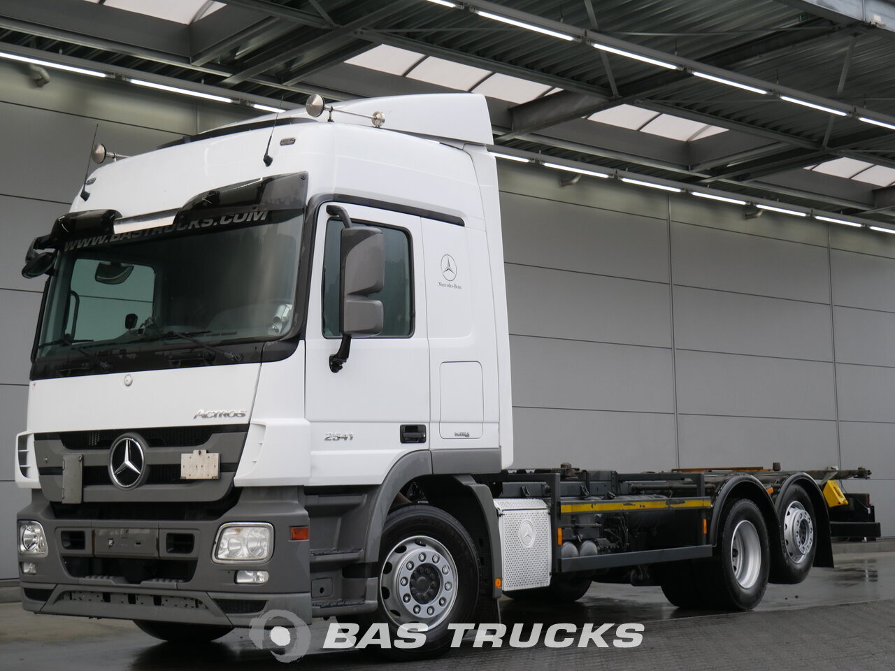 photo of Used Truck Mercedes Actros 2541 LS 6X2 2011