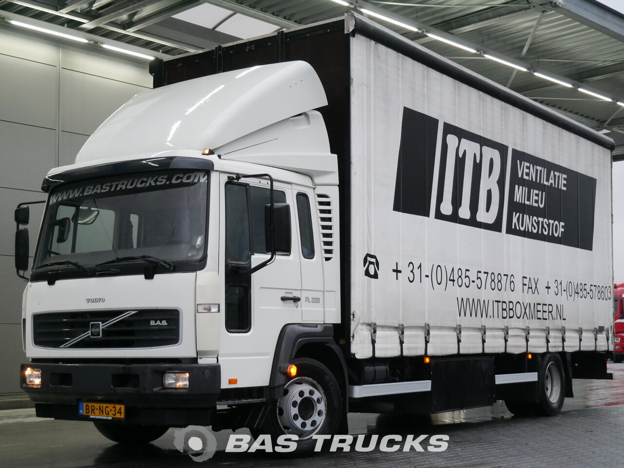 photo of Used Truck Volvo FL 220 4X2 2005