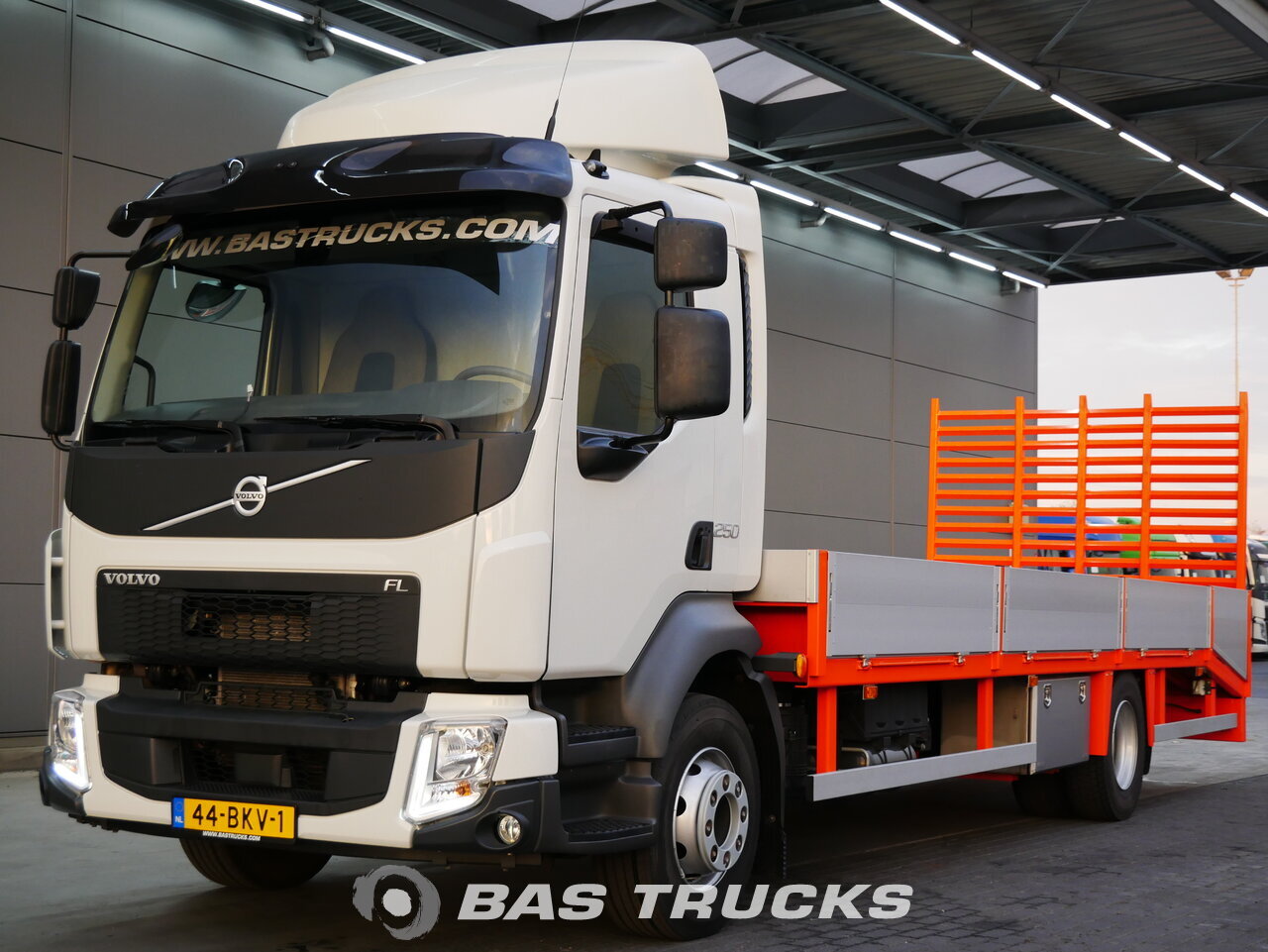 photo of Used Truck Volvo FL 250 4X2 2016