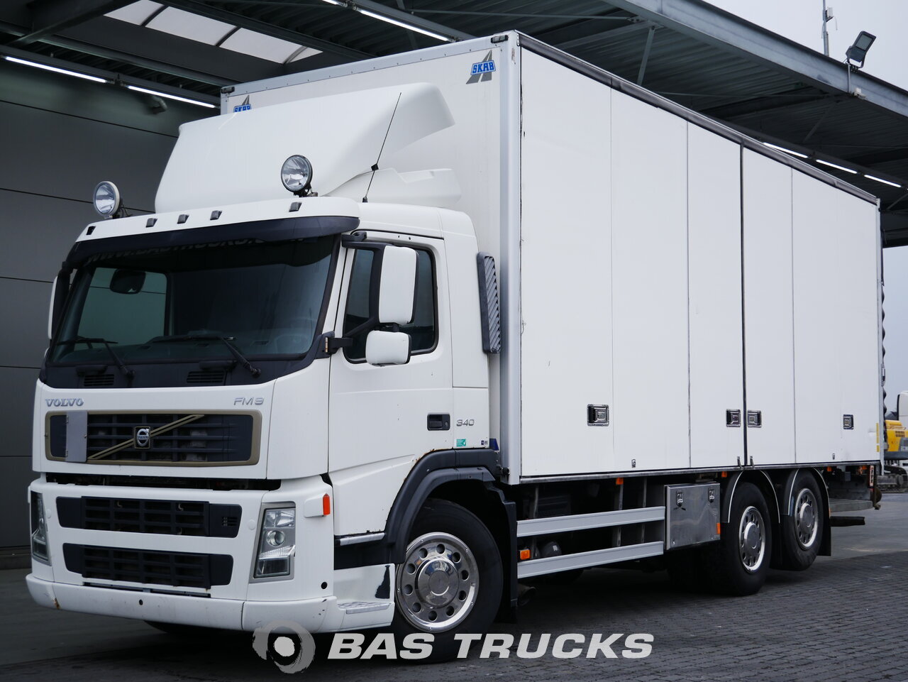 photo of Used Truck Volvo FM9 340 6X2 2006