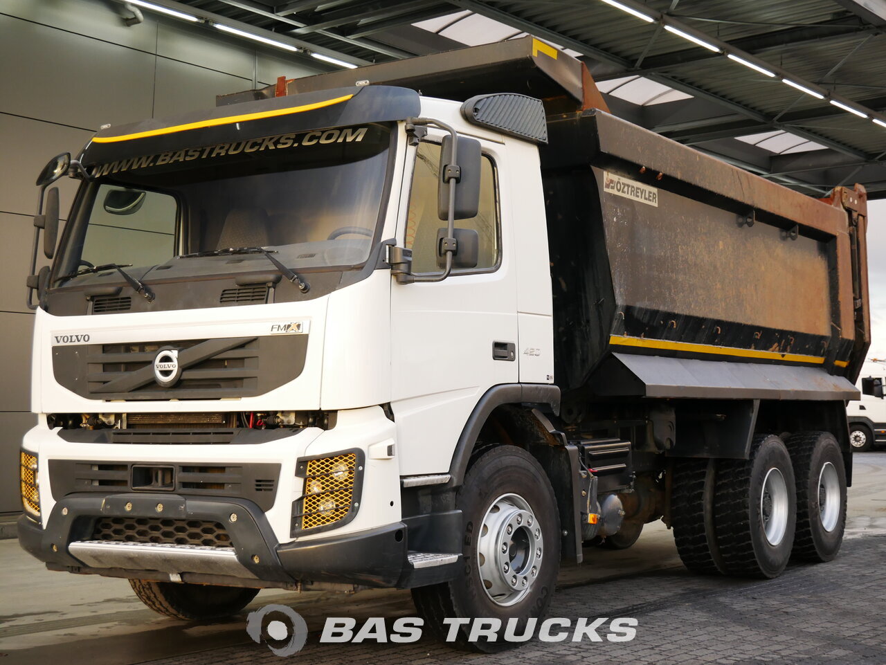 photo of Used Truck Volvo FMX 420 6X4 2013